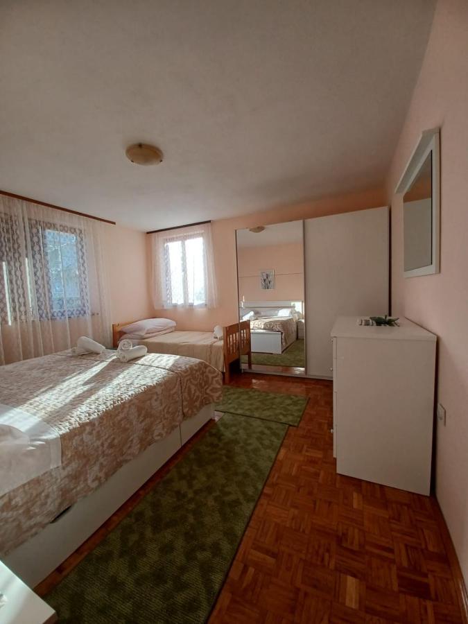 Apartments Simona Crikvenica Eksteriør billede