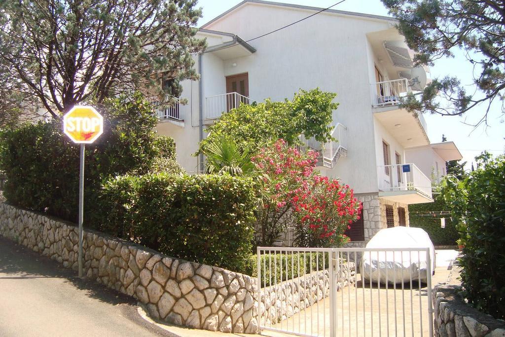 Apartments Simona Crikvenica Eksteriør billede
